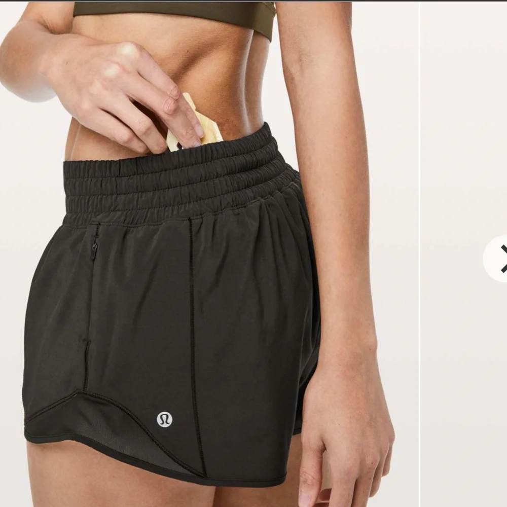 Lululemon Hotty Hot Short *High-Rise 2.5" Inseam Size 0_2